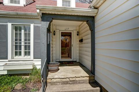 650 S Tanglewood Dr, Springfield, OH 45504 photo 4