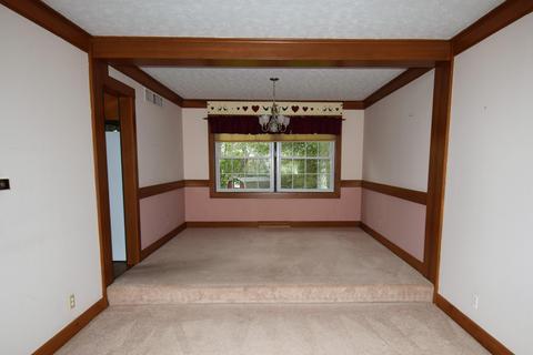 537 Trotwood St, Springfield, OH 45503 photo 6