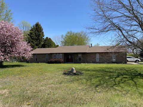 6370 Manete St, Springfield, OH 45502 photo 1