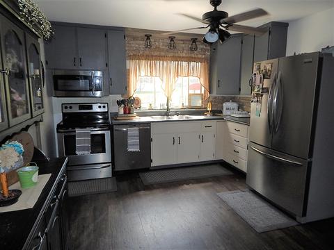1805 Marinette Dr, Springfield, OH 45503 photo 3