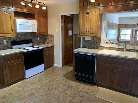 210 Pershing St, Celina, OH 45822 photo 8
