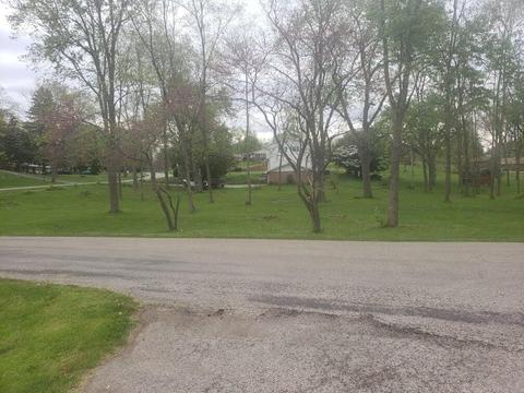 1827 Devon Dr, Springfield, OH 45503 photo 2