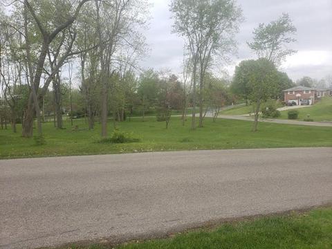 1827 Devon Dr, Springfield, OH 45503 photo 1