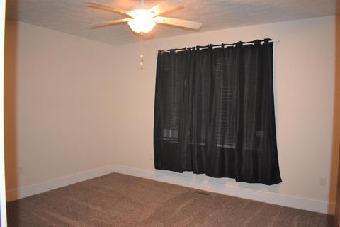 715 Broadway St, Springfield, OH 45504 photo 11