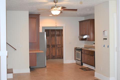 715 Broadway St, Springfield, OH 45504 photo 6