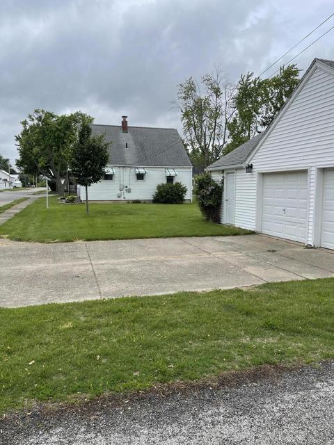 902 N Walnut St, Celina, OH 45822 photo 5