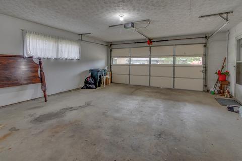 2219 Manhattan Blvd, Springfield, OH 45504 photo 27