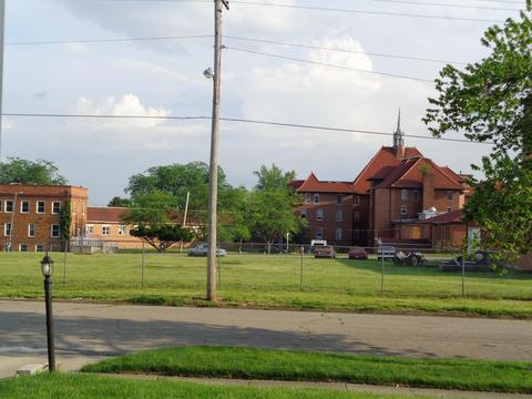 518 E Third St, Springfield, OH 45503 photo 9