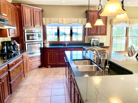 2203 Eaglebrooke Cir, Celina, OH 45822 photo 13