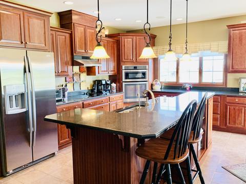 2203 Eaglebrooke Cir, Celina, OH 45822 photo 16