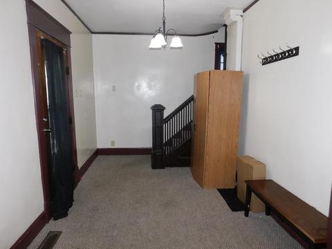 215 E Dallas St, Sidney, OH 45365 photo 2