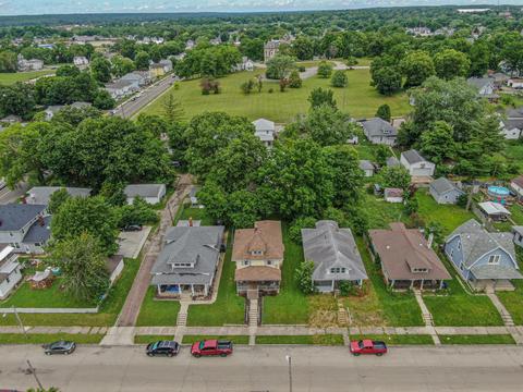 916 W Mulberry St, Springfield, OH 45506 photo 4