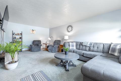 4871 Auston St, Springfield, OH 45502 photo 4