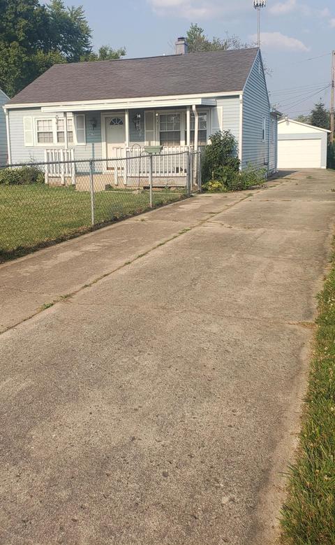 628 Eastmoor Dr, Springfield, OH 45505 photo 2