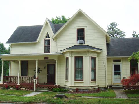 118 E Hayes St, De Graff, OH 43318 photo 1