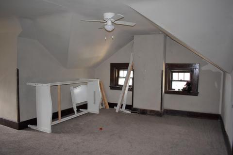 802 E Kenton St, Springfield, OH 45505 photo 70