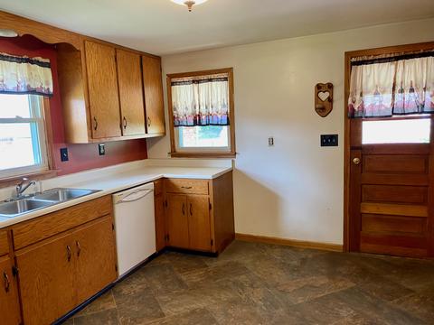 2443 Northmoor Dr, Springfield, OH 45503 photo 9
