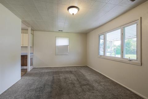 321 Gruen Dr, Springfield, OH 45505 photo 4