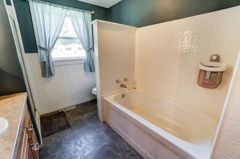 6524 Troy Rd, Springfield, OH 45502 photo 28