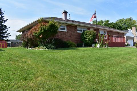 1925 Montego Dr, Springfield, OH 45503 photo 1