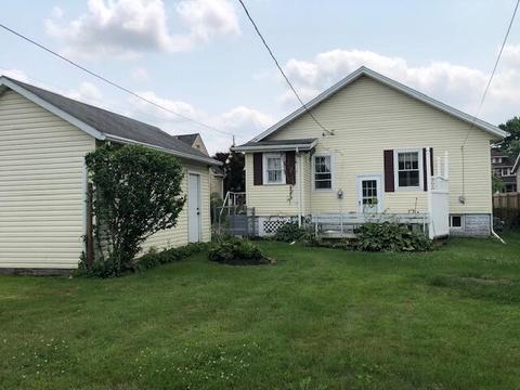 1908 Maiden Ln, Springfield, OH 45504 photo 2