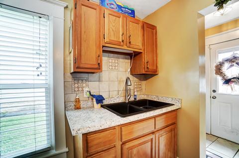 220 N Clairmont Ave, Springfield, OH 45503 photo 15