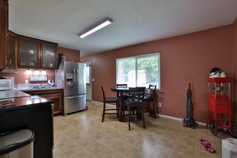 3151 Revels St, Springfield, OH 45503 photo 6