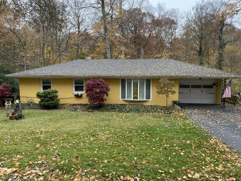 2842 Evergreen Dr, Springfield, OH 45504 photo 1