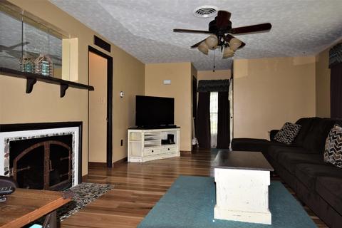 2810 Marshall Rd, Springfield, OH 45503 photo 3