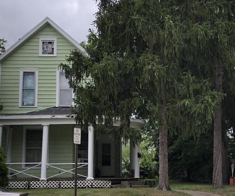 1107 S Center St, Springfield, OH 45506 photo 1