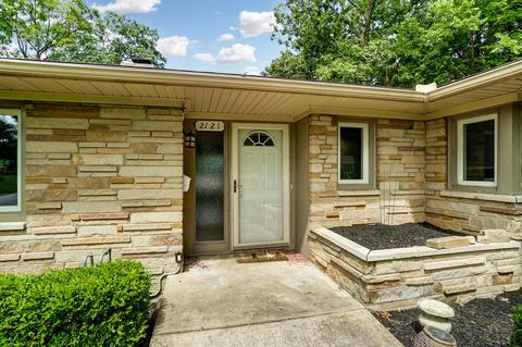 2121 Oak Knoll Dr, Springfield, OH 45504 photo 4