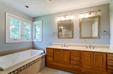 2121 Oak Knoll Dr, Springfield, OH 45504 photo 36