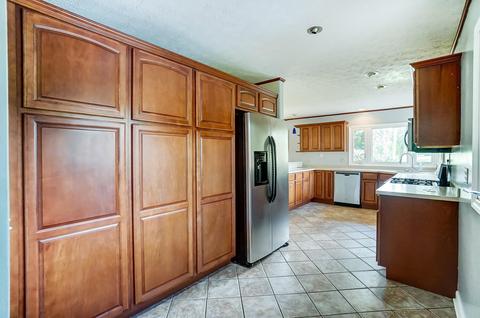 2121 Oak Knoll Dr, Springfield, OH 45504 photo 20