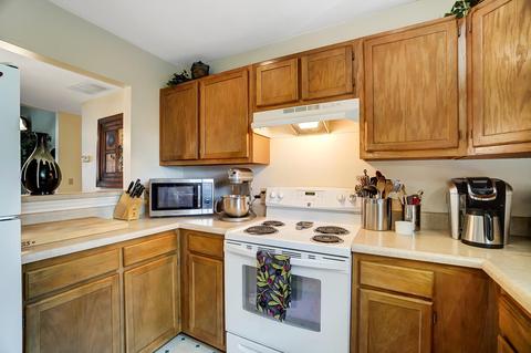1516 E Ridgeview Cir, Springfield, OH 45504 photo 10