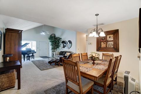 1516 E Ridgeview Cir, Springfield, OH 45504 photo 8