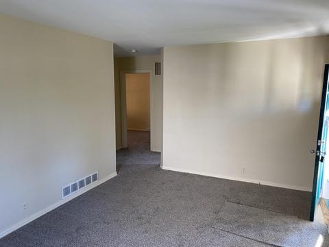 818 E Rose St, Springfield, OH 45505 photo 5