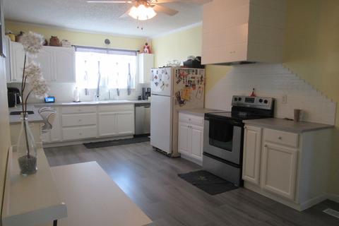 307 N Main St, De Graff, OH 43318 photo 6