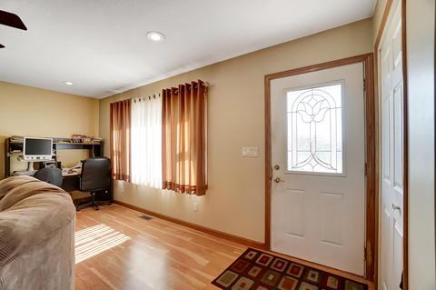 539 W Wayne St, Celina, OH 45822 photo 9