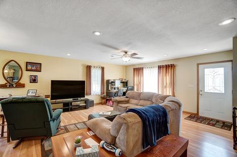 539 W Wayne St, Celina, OH 45822 photo 10