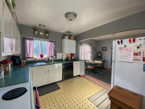 1004 N Burnett Rd, Springfield, OH 45503 photo 12