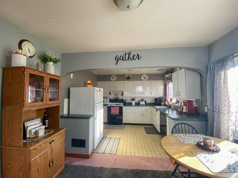 1004 N Burnett Rd, Springfield, OH 45503 photo 3