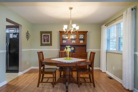 2422 Hemphill Rd, Dayton, OH 45440 photo 8