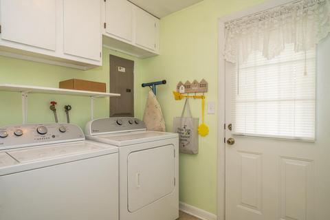 2422 Hemphill Rd, Dayton, OH 45440 photo 32