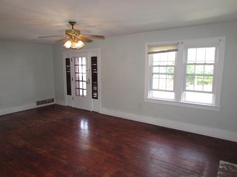 305 W First St, Springfield, OH 45504 photo 3