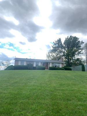 3445 Colonial Dr, Springfield, OH 45504 photo 2