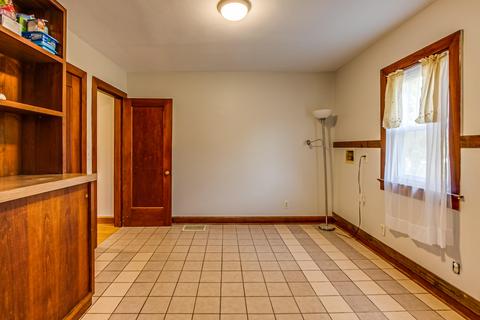 2210 Troy Rd, Springfield, OH 45504 photo 22