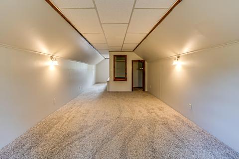 2210 Troy Rd, Springfield, OH 45504 photo 32
