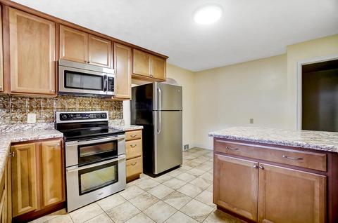 2345 N Limestone St, Springfield, OH 45503 photo 15