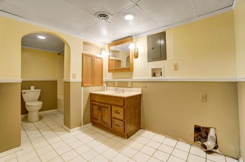 2345 N Limestone St, Springfield, OH 45503 photo 32