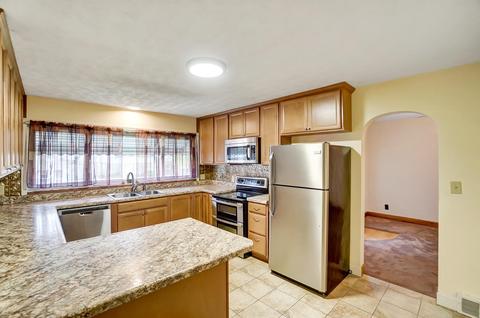 2345 N Limestone St, Springfield, OH 45503 photo 12